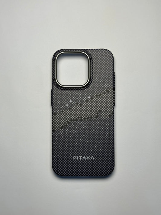 PITAKA Ultra-Slim iPhone Case – Carbon Weave (Fusion Weaving® Series)