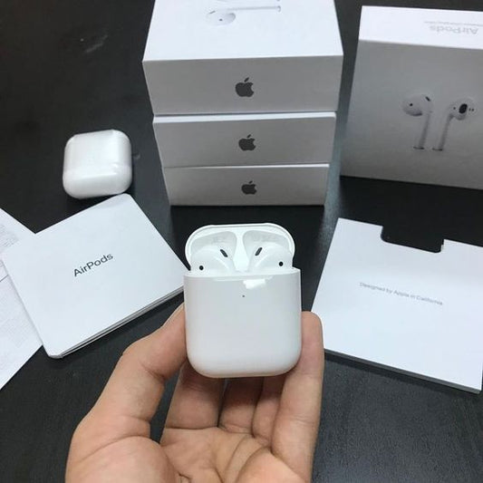 Apple AirPods (1st Generation)
